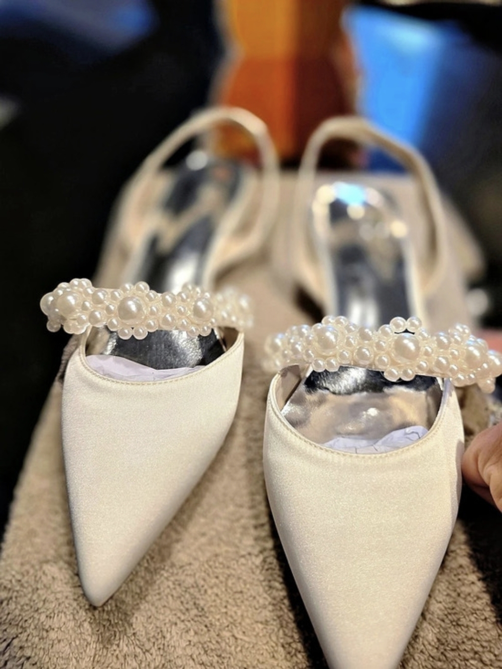 Pearl Embellished Pointed Toe Heels in White Like New